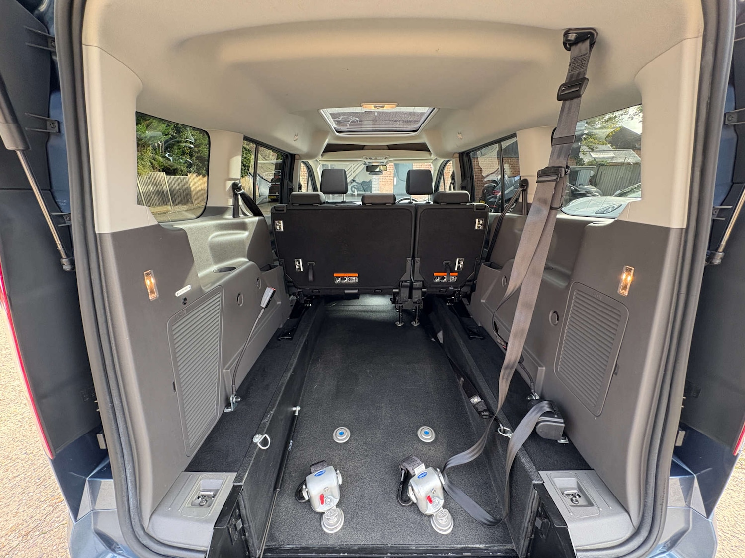 Used Ford Tourneo Connect 2020 for sale - 76345004: Photo 40