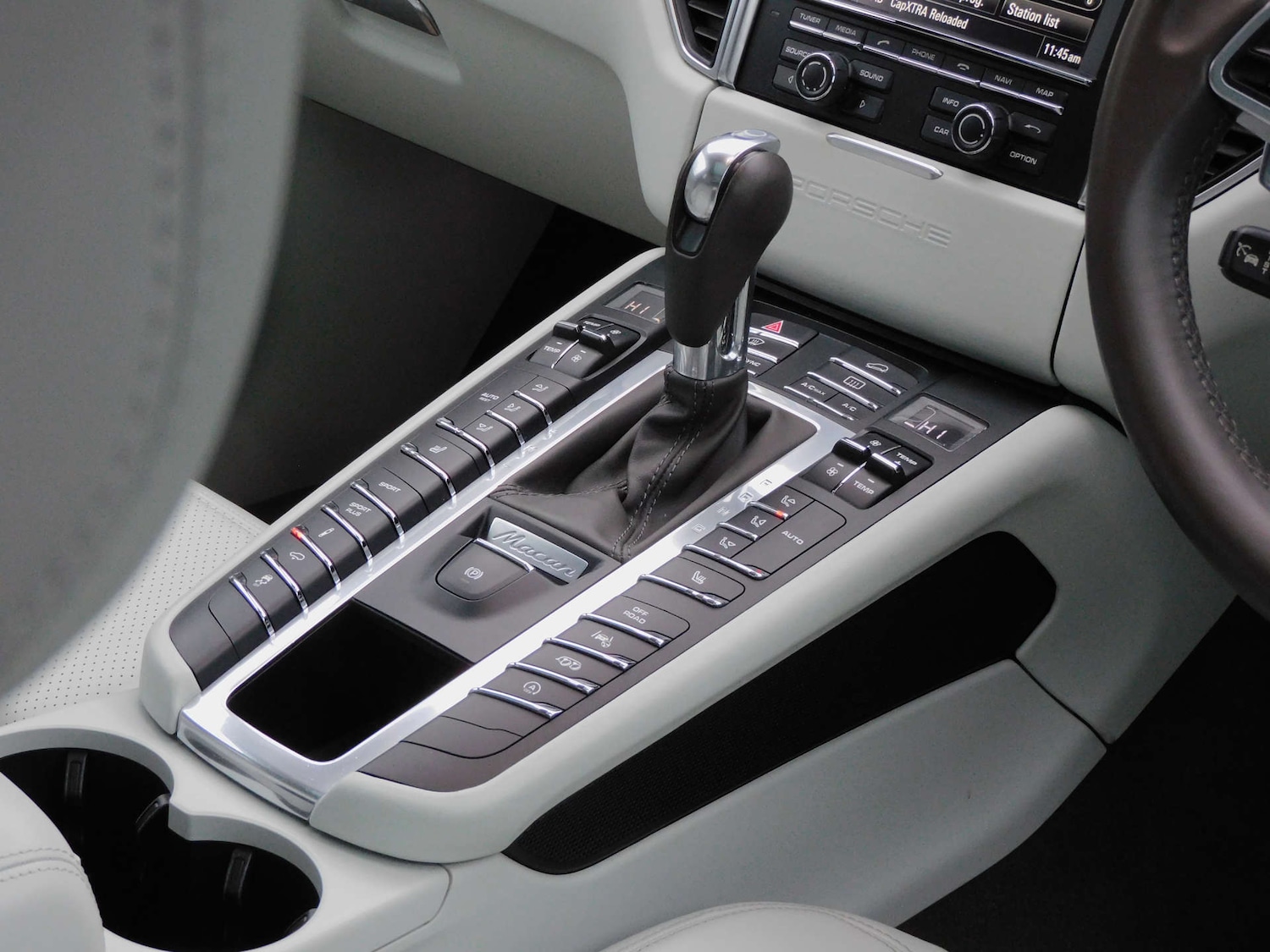 Used Porsche Macan 2015 for sale - 77022410: Photo 21