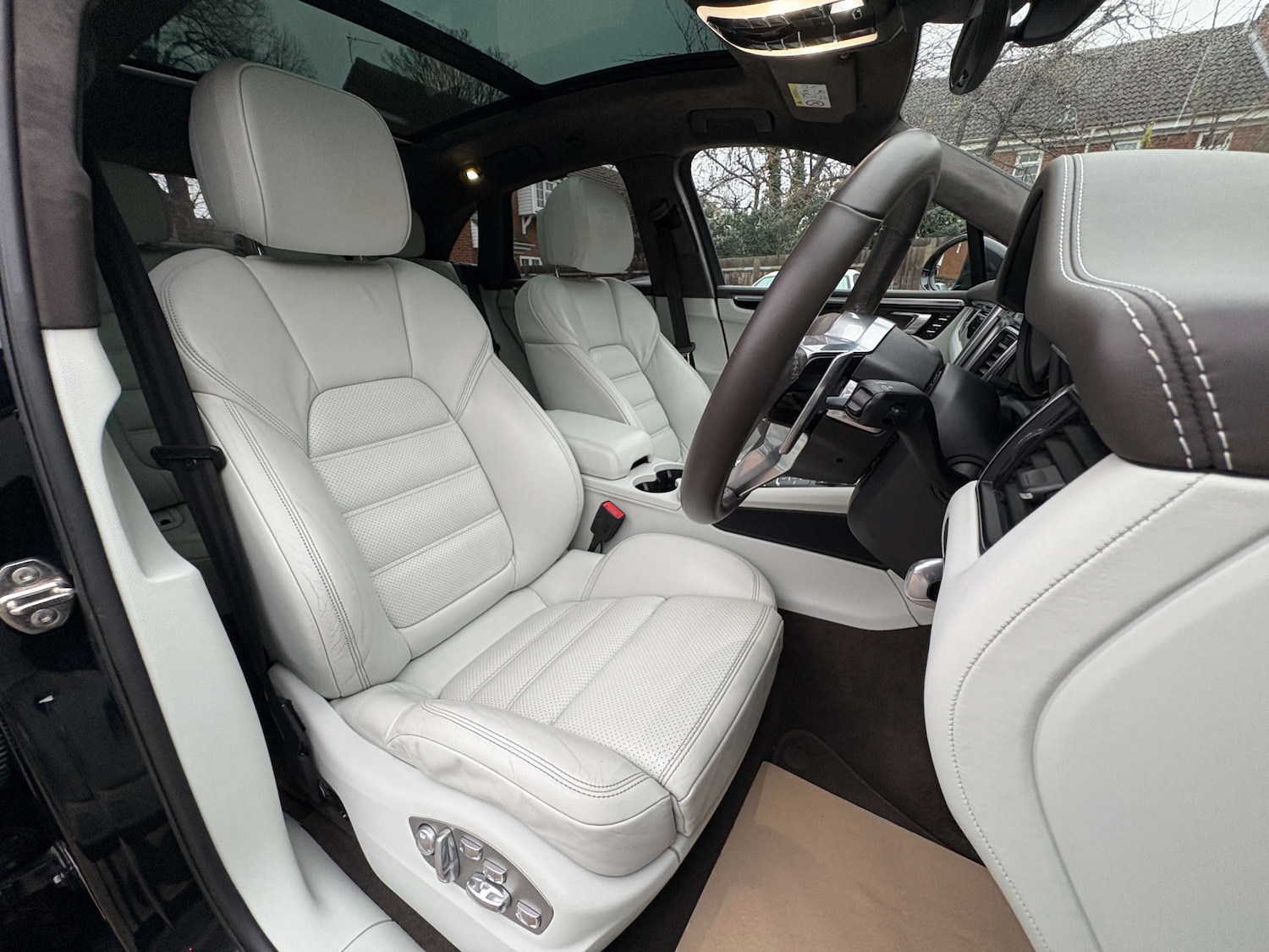 Used Porsche Macan 2015 for sale - 77022410: Photo 22