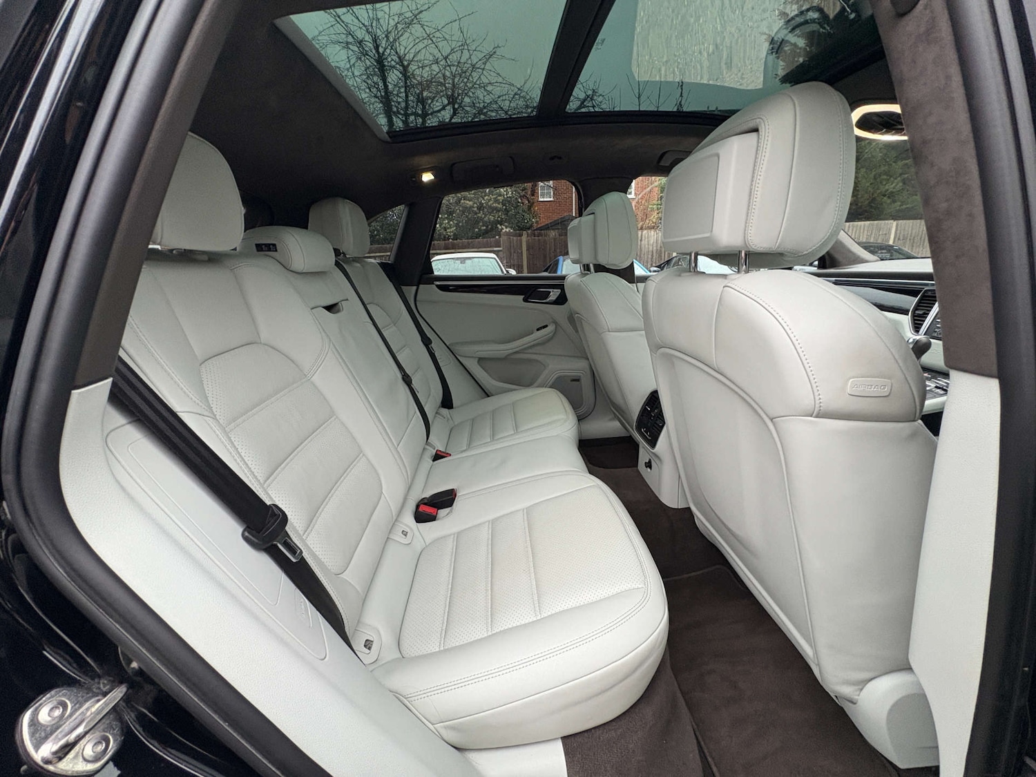 Used Porsche Macan 2015 for sale - 77022410: Photo 51