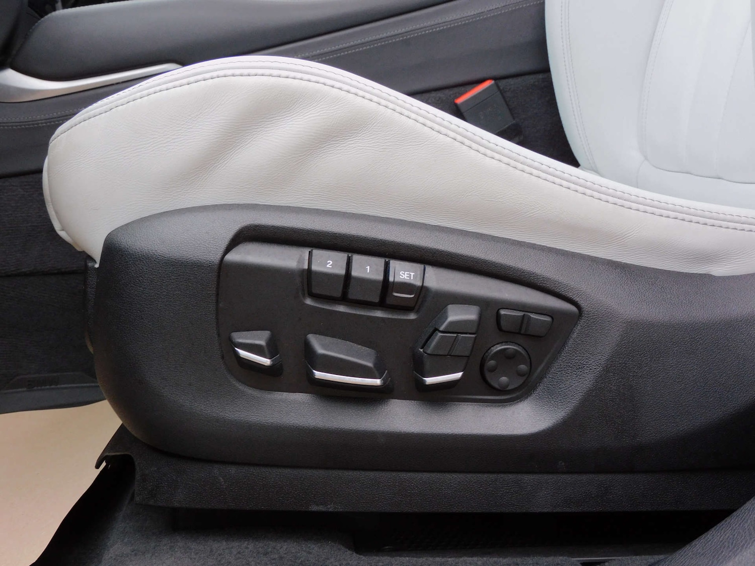 Used BMW x6 M 2017 for sale - 76686719: Photo 37