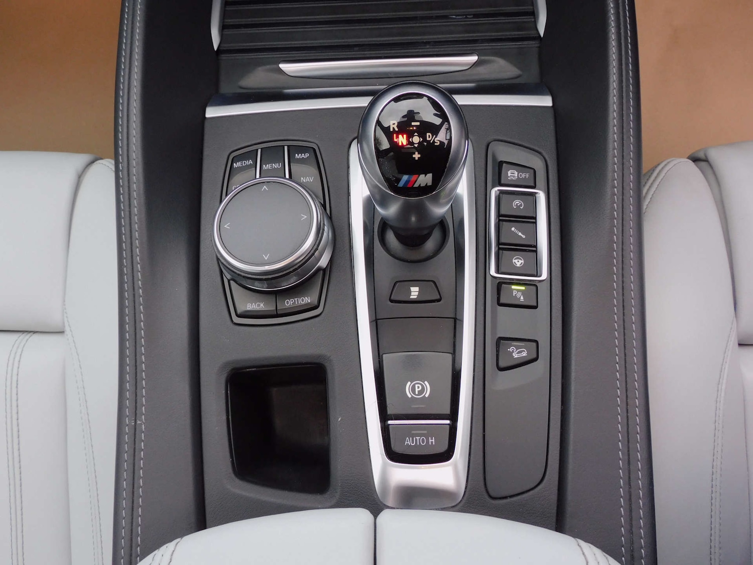 Used BMW x6 M 2017 for sale - 76686719: Photo 47