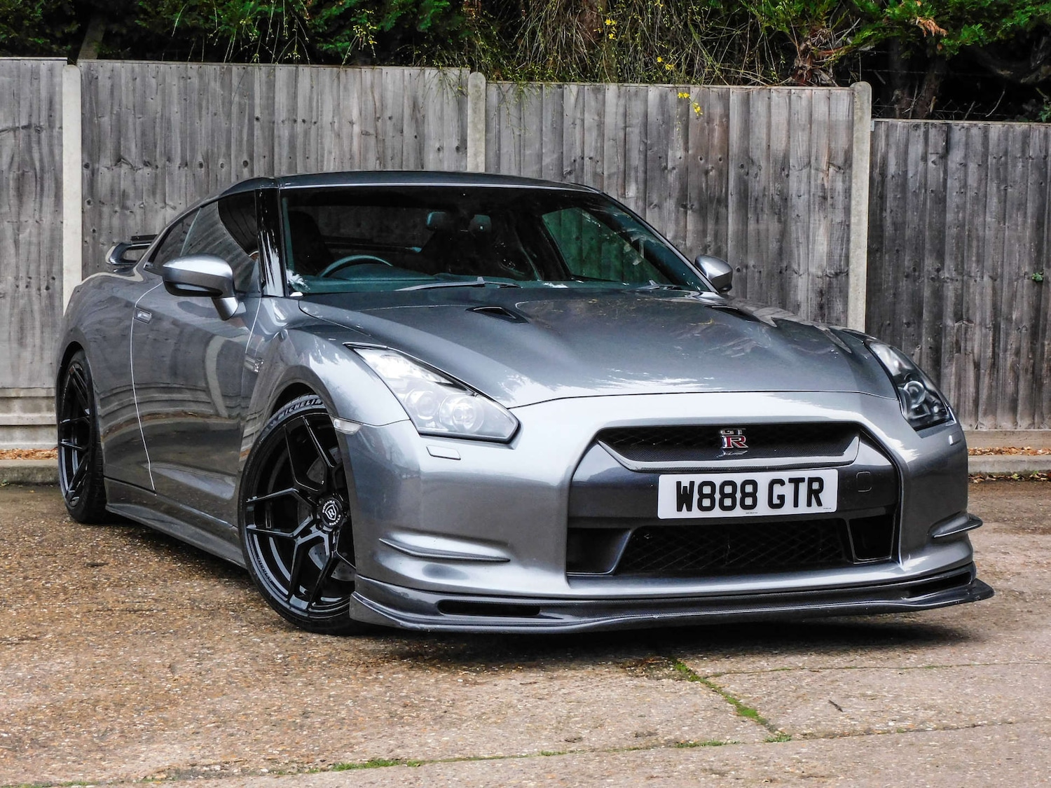 Used Nissan GT-R 2009 for sale - 76973891: Photo 1