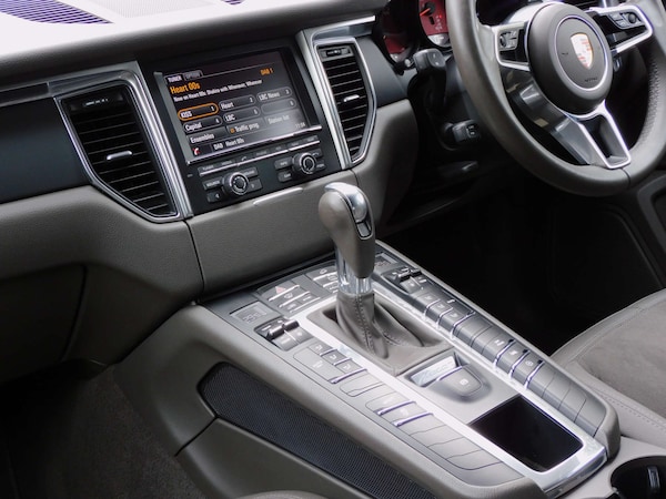 Used Porsche Macan 2015 for sale - 76275304: Photo 29