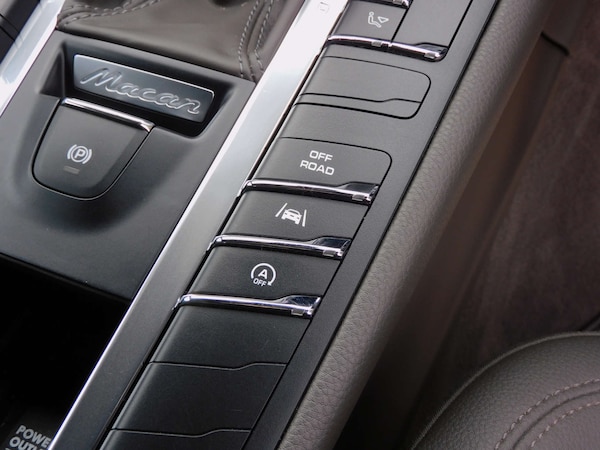 Used Porsche Macan 2015 for sale - 76275304: Photo 41