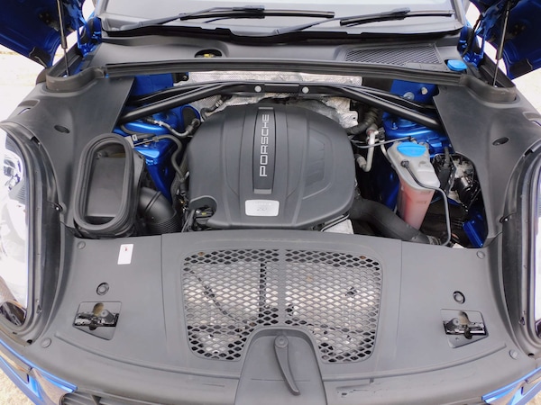 Used Porsche Macan 2015 for sale - 76275304: Photo 45