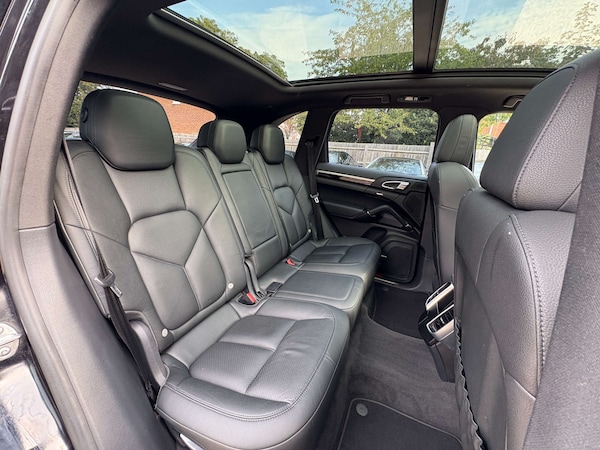 Used Porsche Cayenne 2014 for sale - 76144441: Photo 41