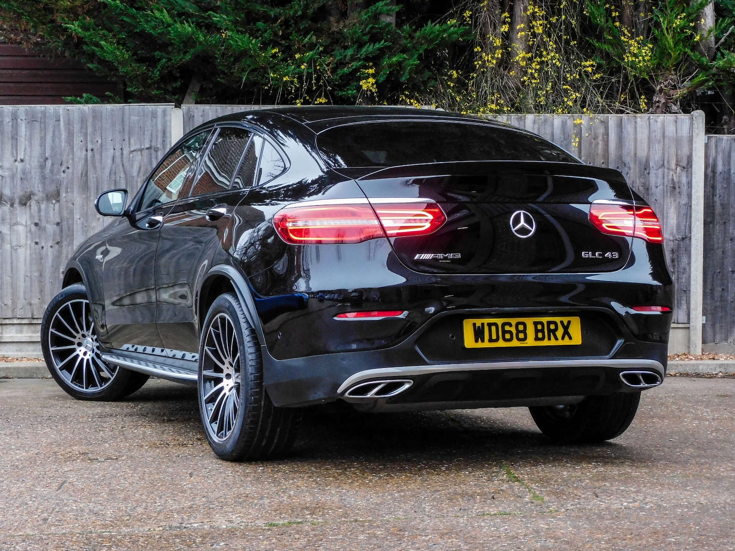 Used Mercedes-Benz GLC 2018 for sale - 77137397: Photo 2