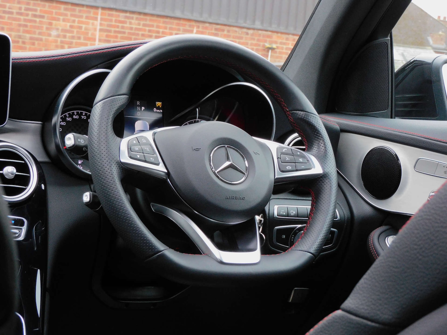 Used Mercedes-Benz GLC 2018 for sale - 77137397: Photo 29