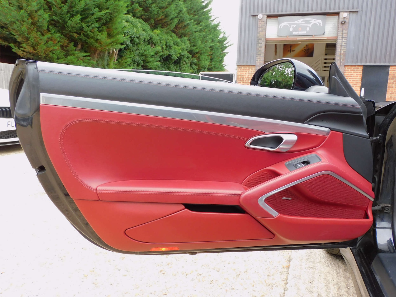 Used Porsche 911 2016 for sale - 76829763: Photo 44