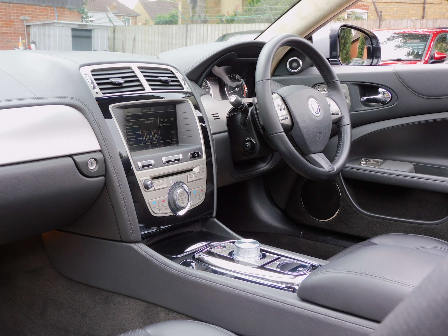 Used Jaguar XK 2010 for sale - 76278667: Photo 28