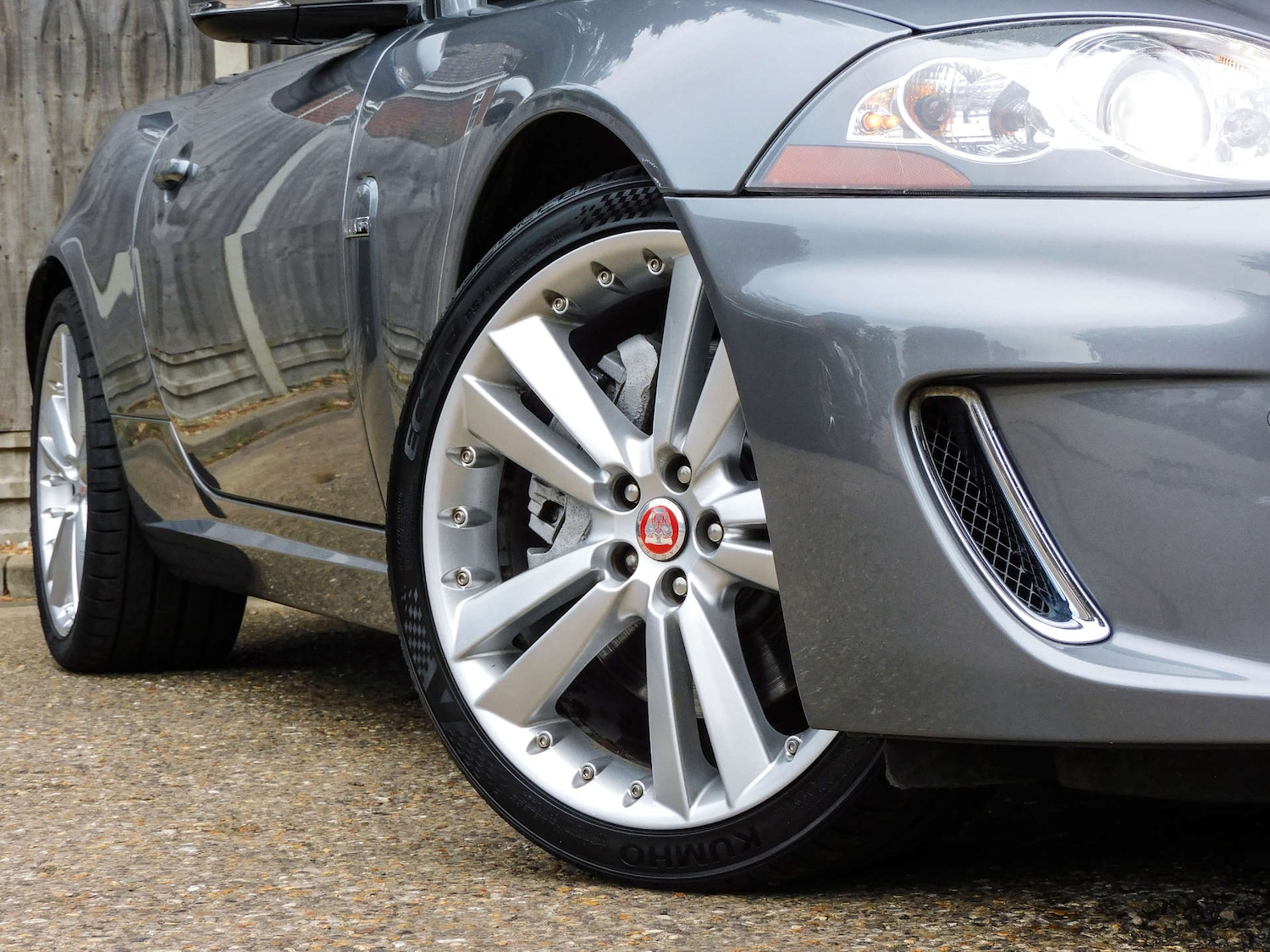 Used Jaguar XK 2010 for sale - 76278667: Photo 3