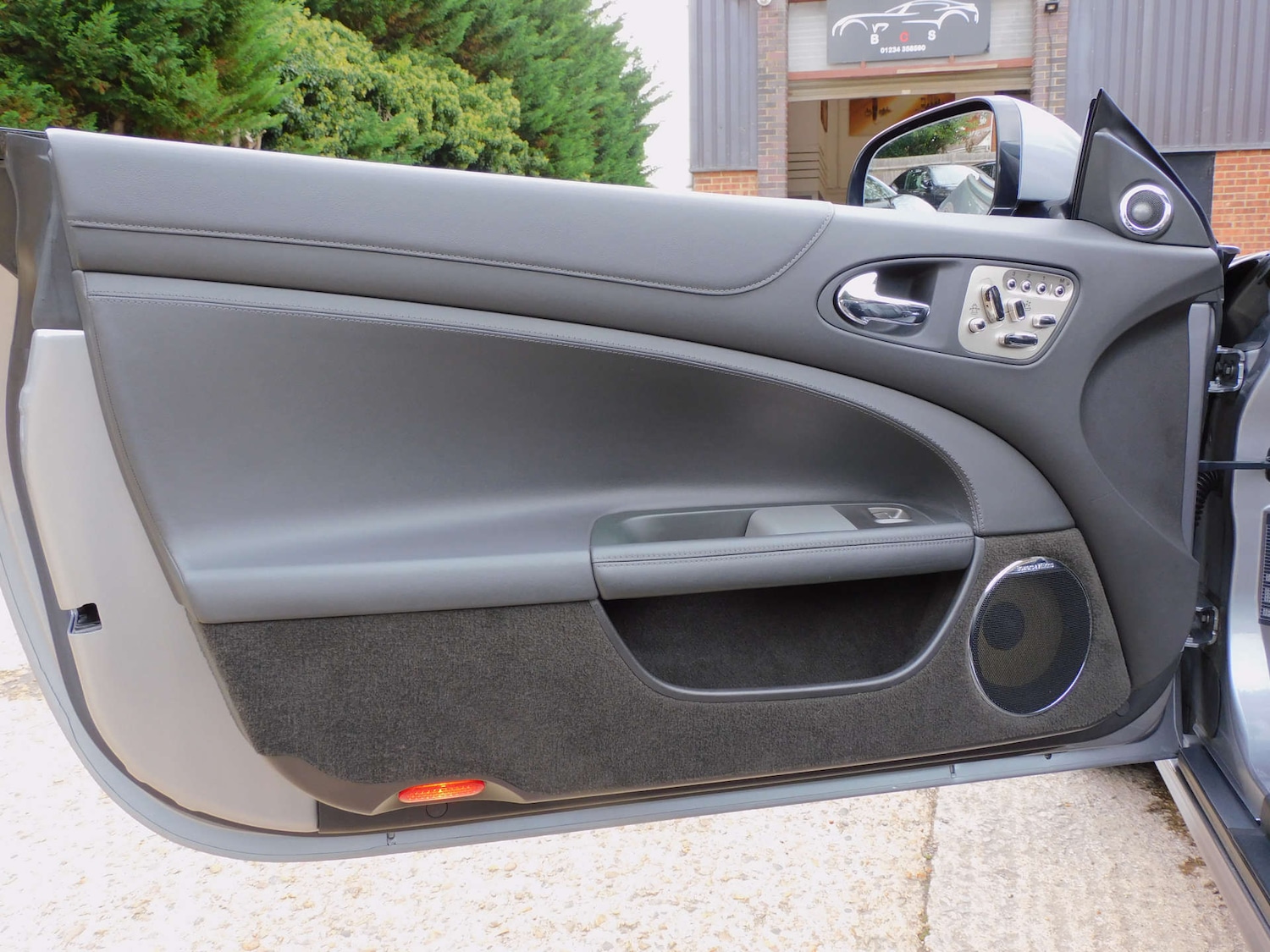 Used Jaguar XK 2010 for sale - 76278667: Photo 35
