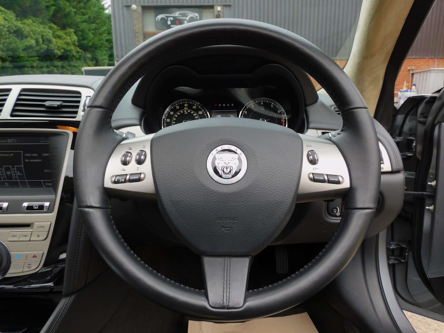 Used Jaguar XK 2010 for sale - 76278667: Photo 44