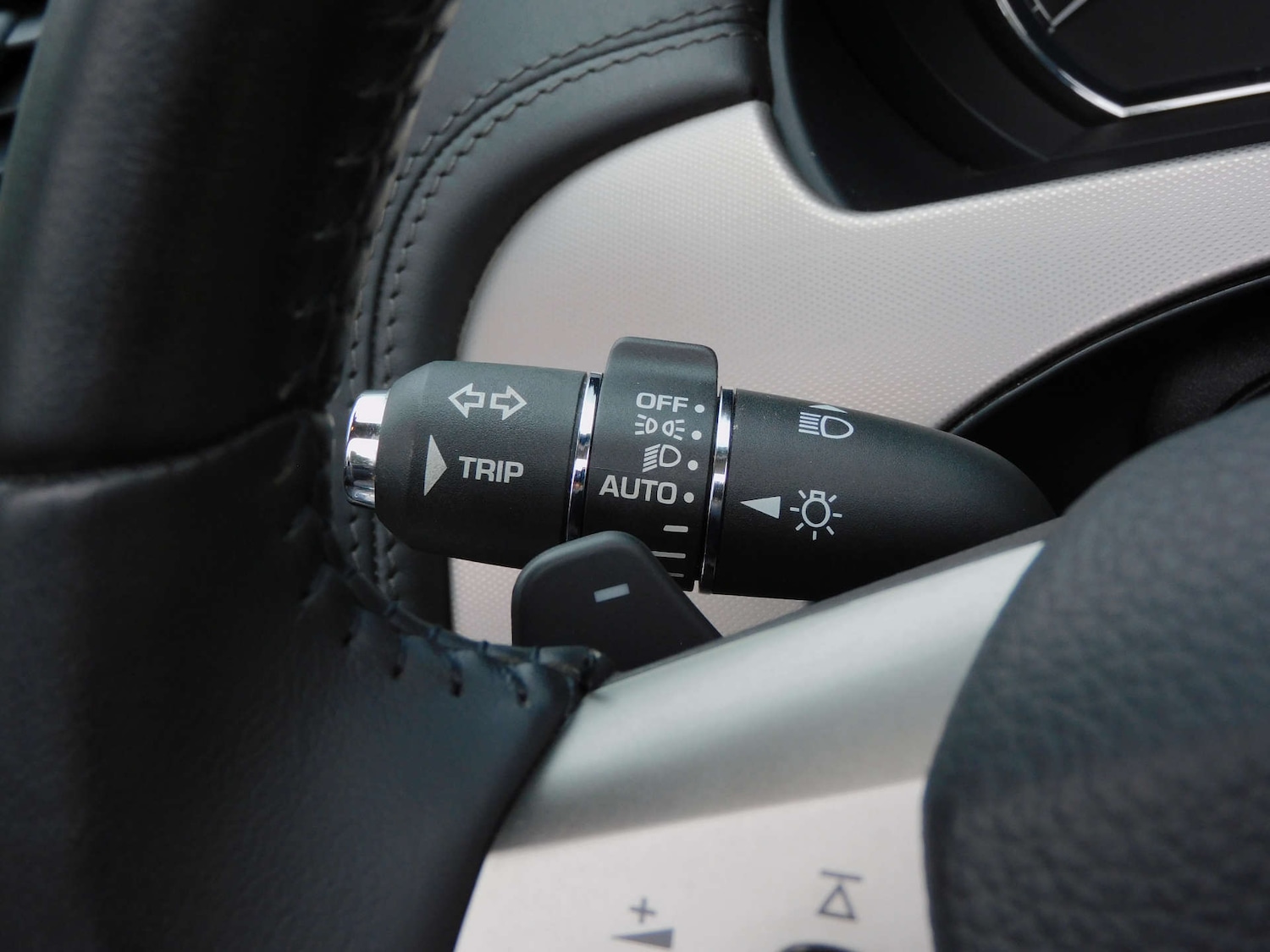 Used Jaguar XK 2010 for sale - 76278667: Photo 47