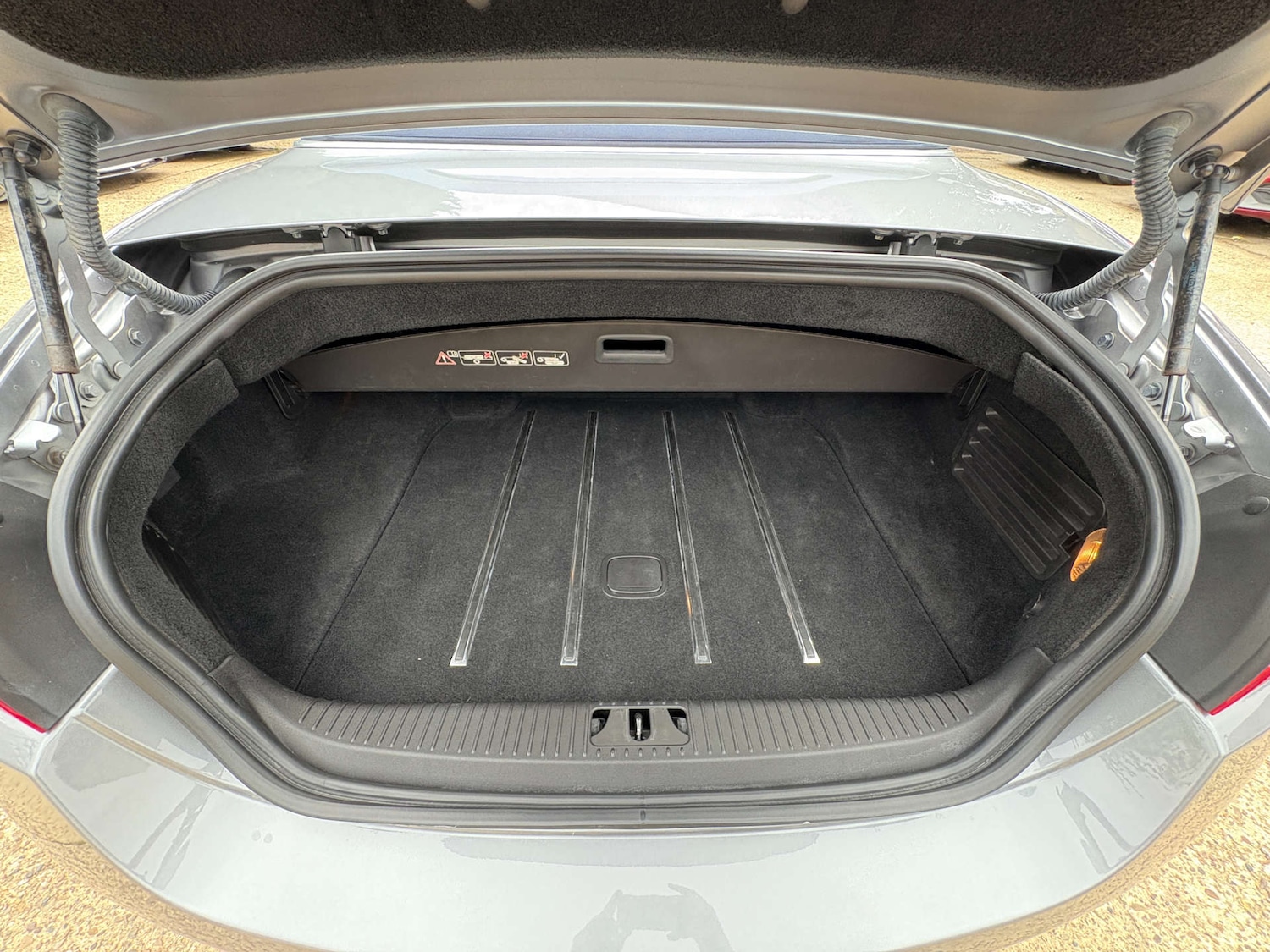Used Jaguar XK 2010 for sale - 76278667: Photo 51