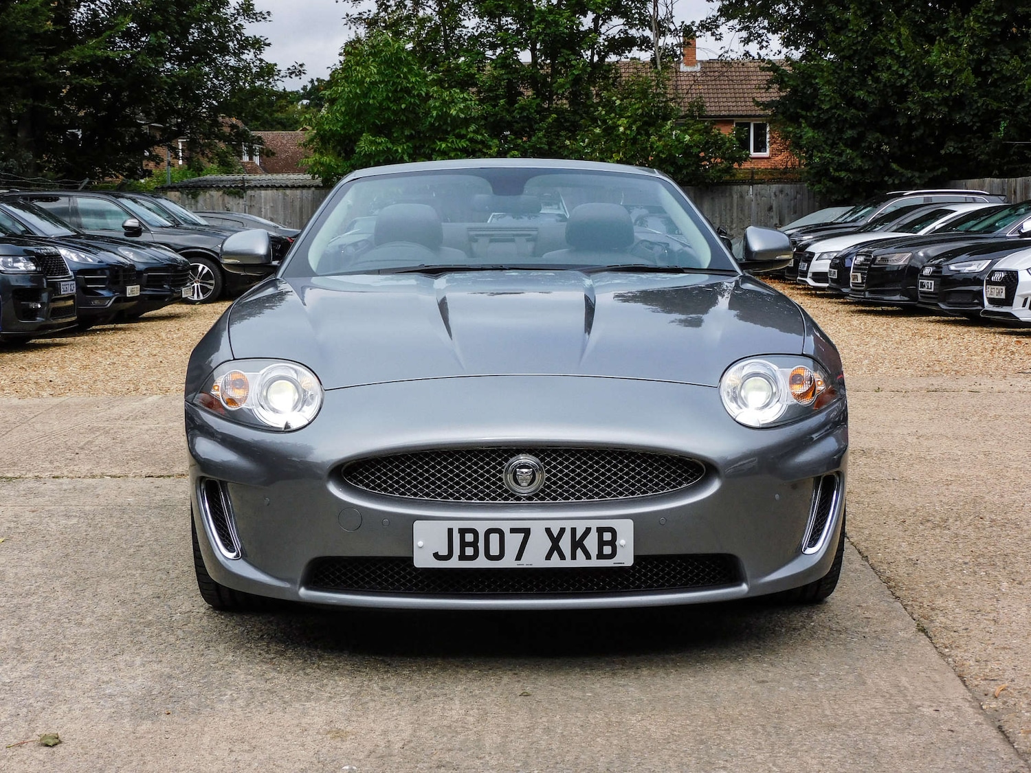 Used Jaguar XK 2010 for sale - 76278667: Photo 8