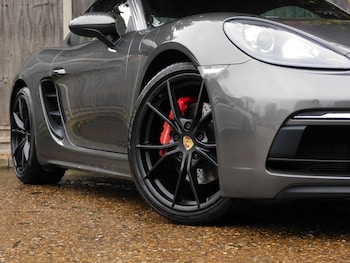 Used Porsche Cayman 2019 for sale - 77272734: Photo