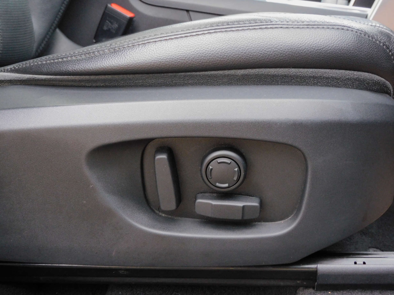 Used Land Rover Discovery Sport 2015 for sale - 77420197: Photo 20