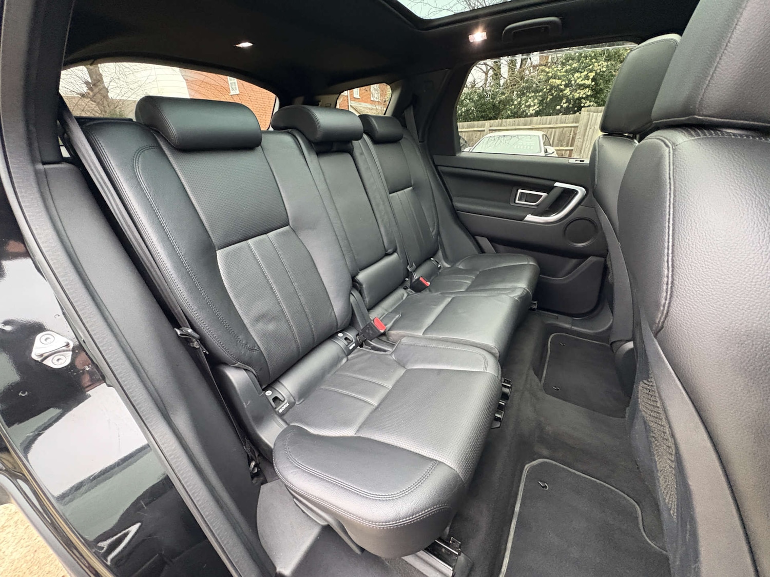 Used Land Rover Discovery Sport 2015 for sale - 77420197: Photo 21