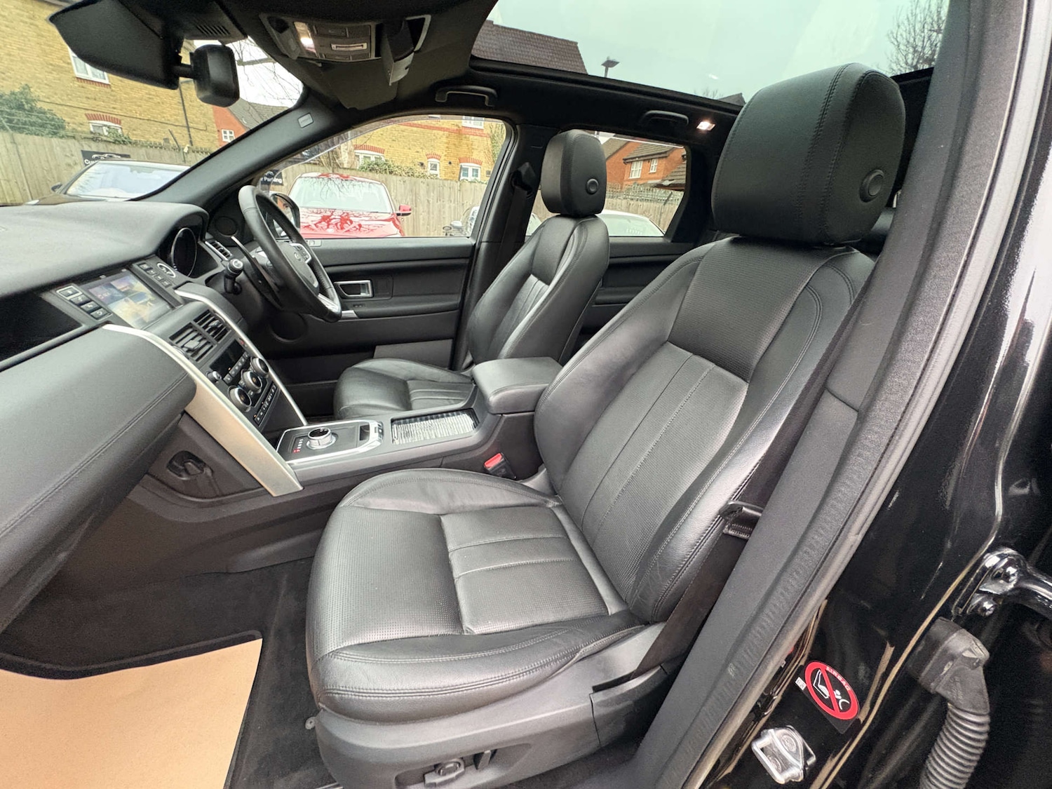 Used Land Rover Discovery Sport 2015 for sale - 77420197: Photo 30