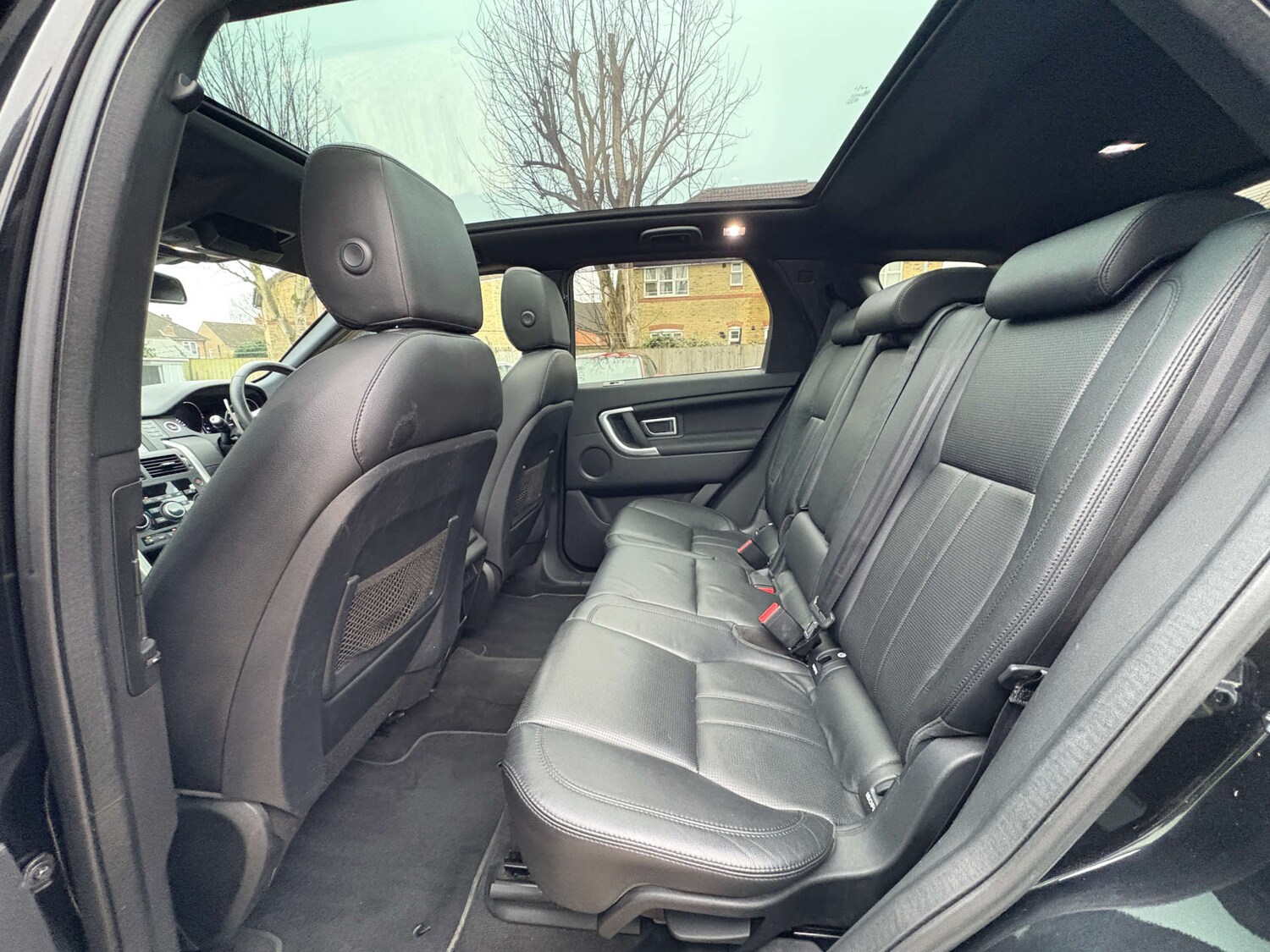 Used Land Rover Discovery Sport 2015 for sale - 77420197: Photo 32