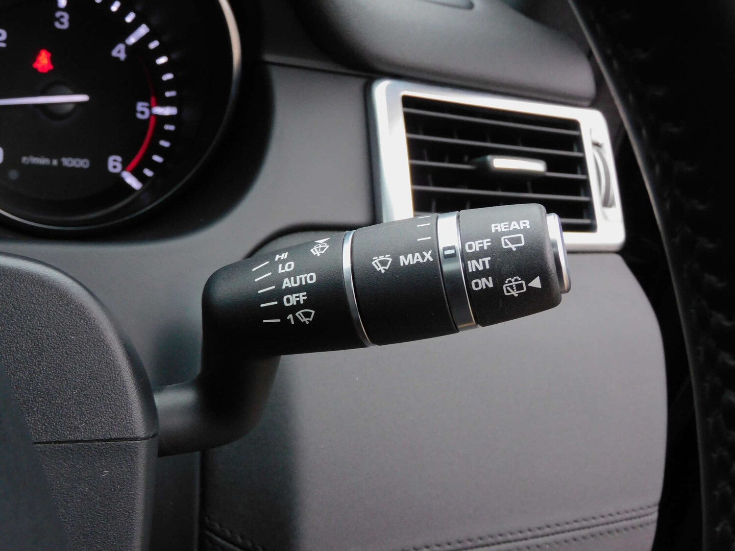 Used Land Rover Discovery Sport 2015 for sale - 77420197: Photo 43