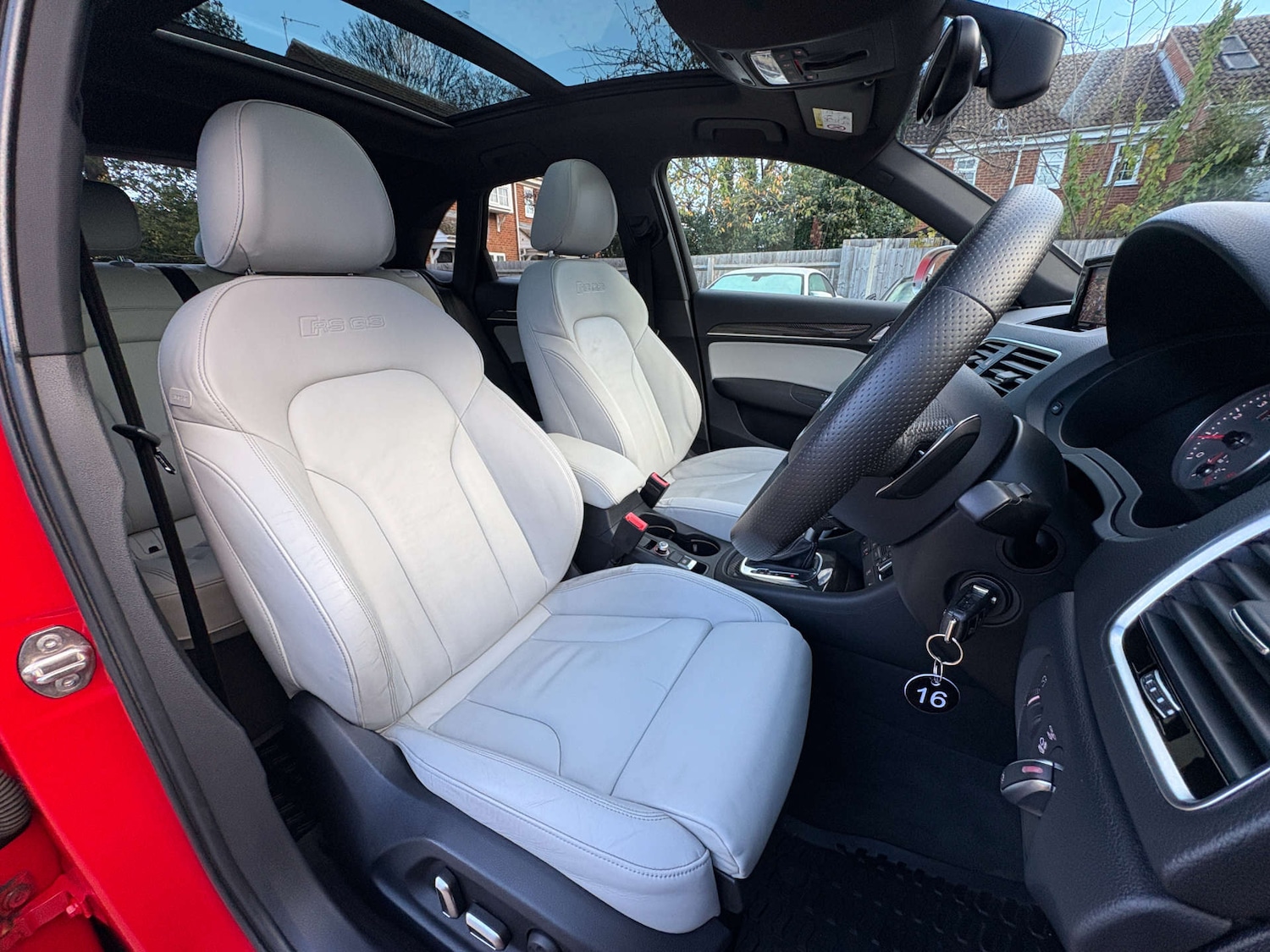 Used Audi RS Q3 2015 for sale - 76614760: Photo 23