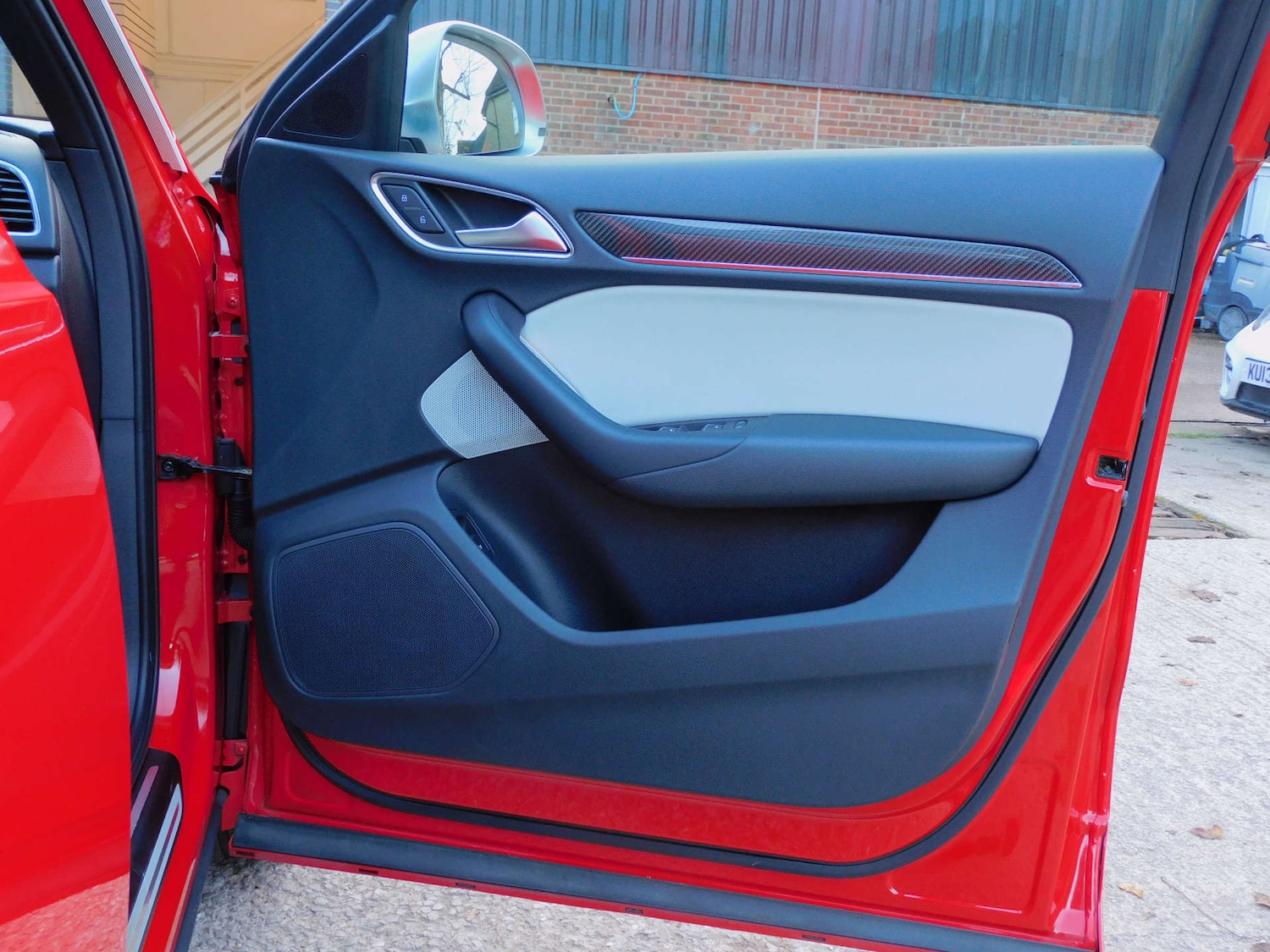 Used Audi RS Q3 2015 for sale - 76614760: Photo 26