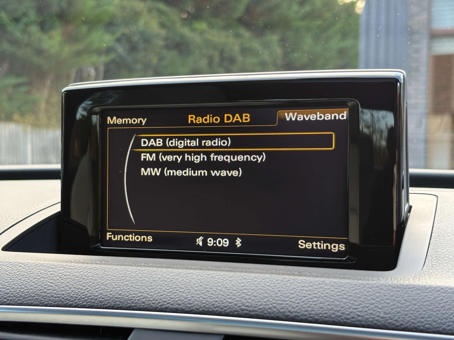 Used Audi RS Q3 2015 for sale - 76614760: Photo 40