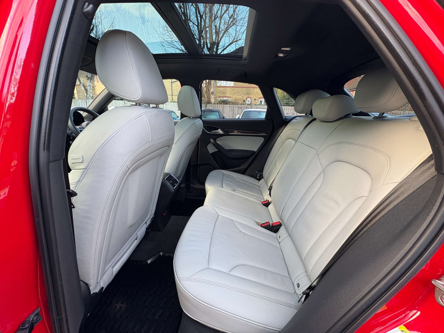 Used Audi RS Q3 2015 for sale - 76614760: Photo 49