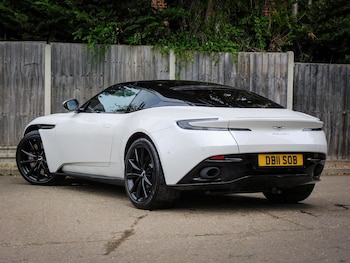 Used Aston Martin DB11 2018 for sale - 78979429: Photo