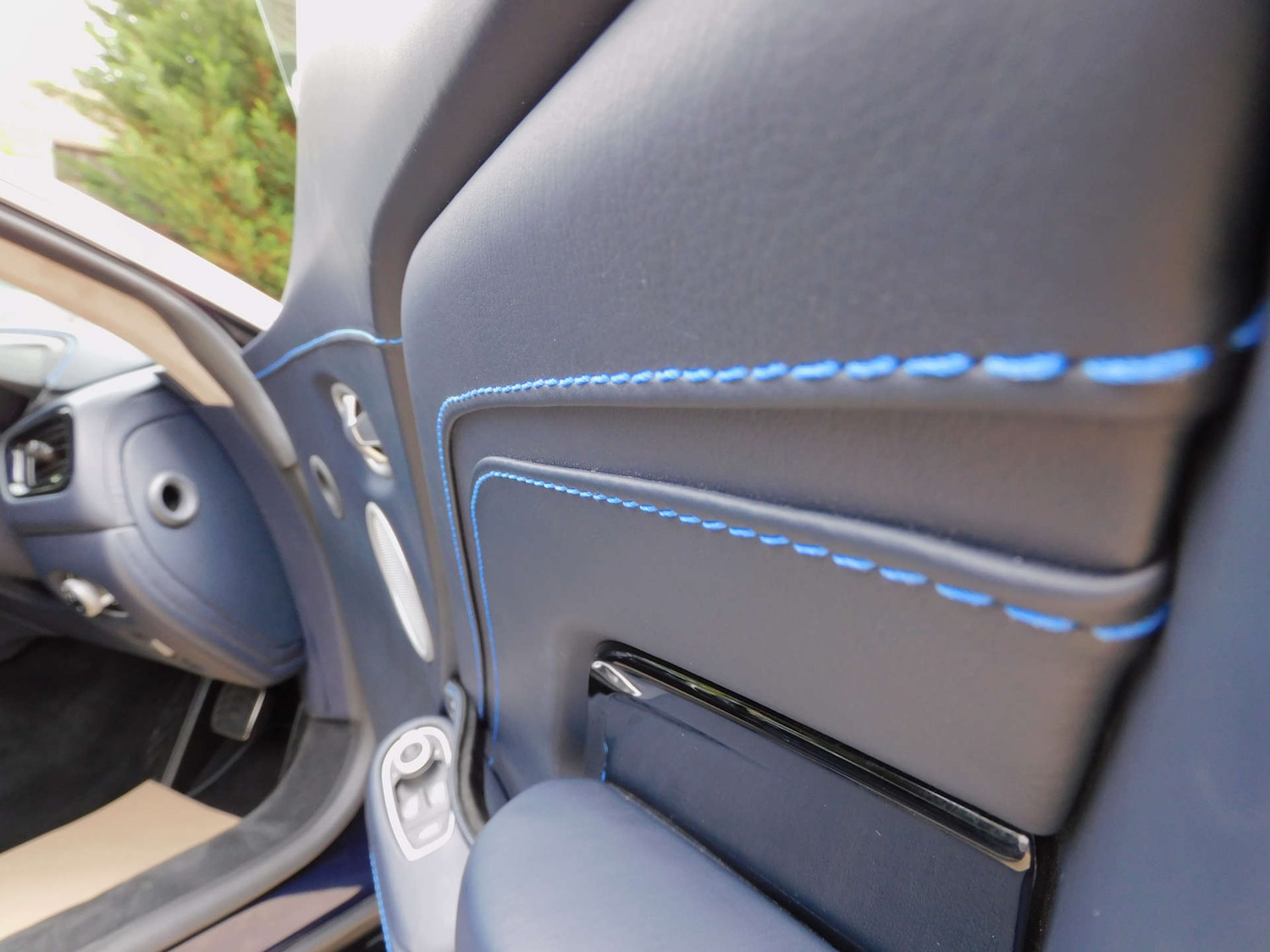 Used Aston Martin Vantage 2019 for sale - 77035669: Photo 25