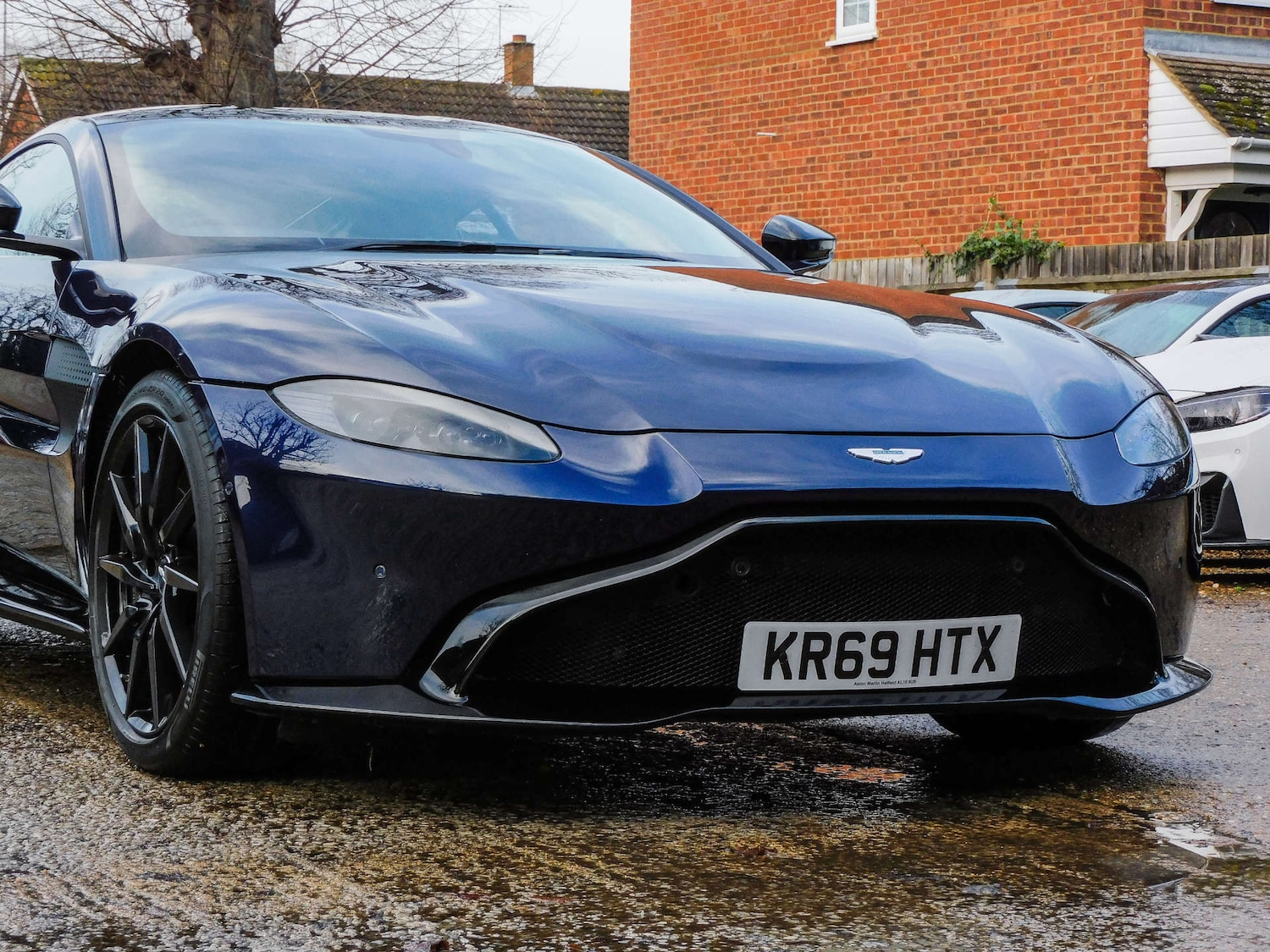 Used Aston Martin Vantage 2019 for sale - 77035669: Photo 6