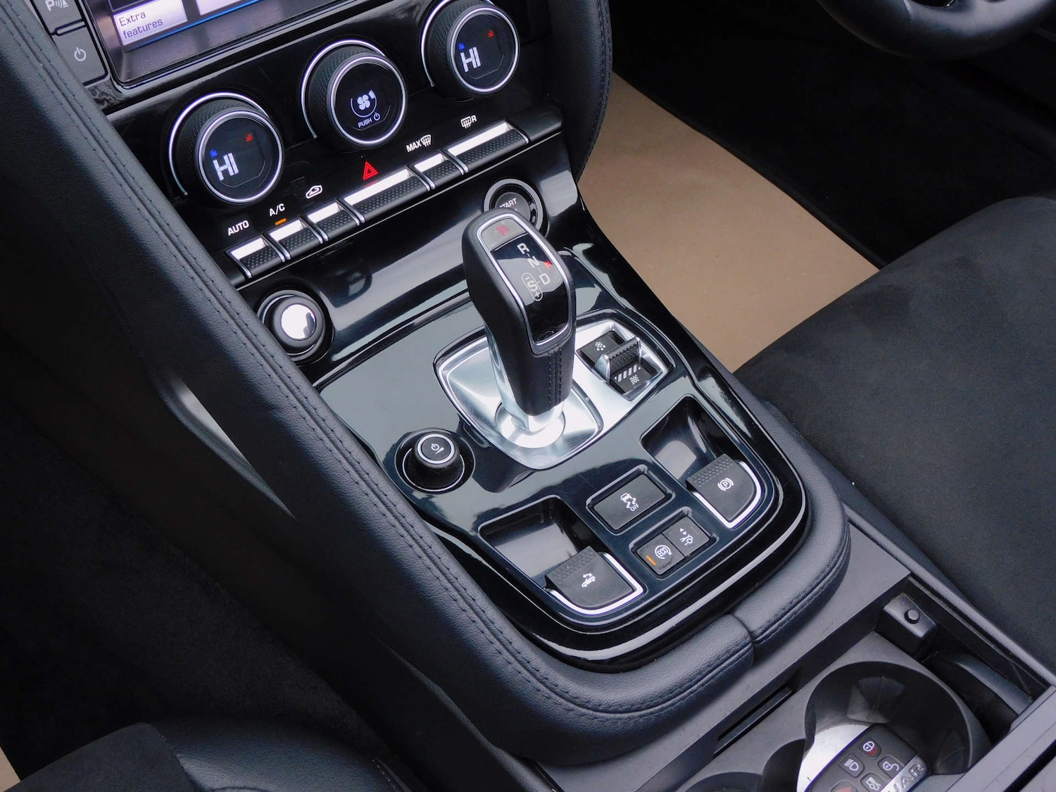 Used Jaguar F-Type 2014 for sale - 76863441: Photo 27