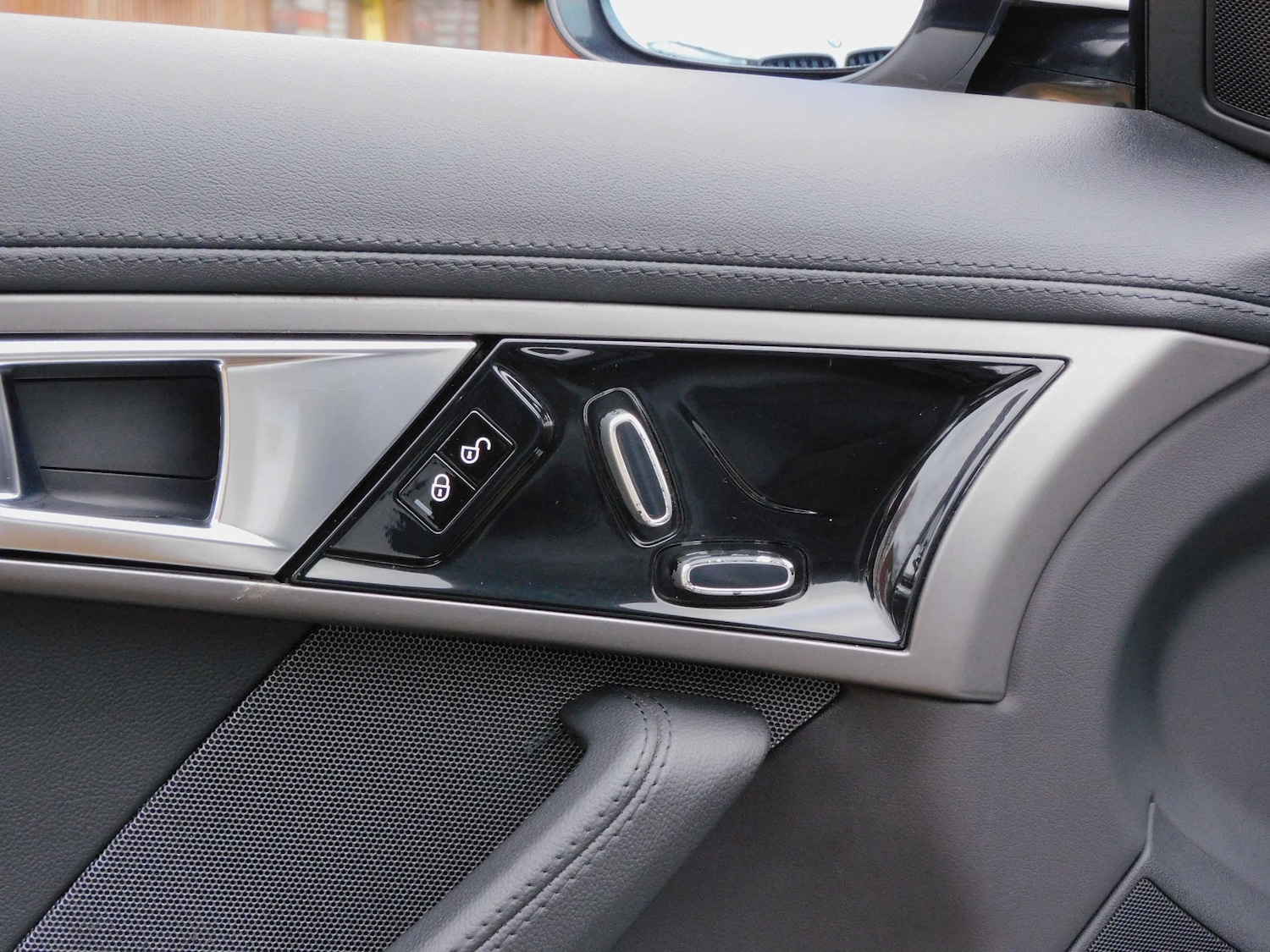 Used Jaguar F-Type 2014 for sale - 76863441: Photo 30