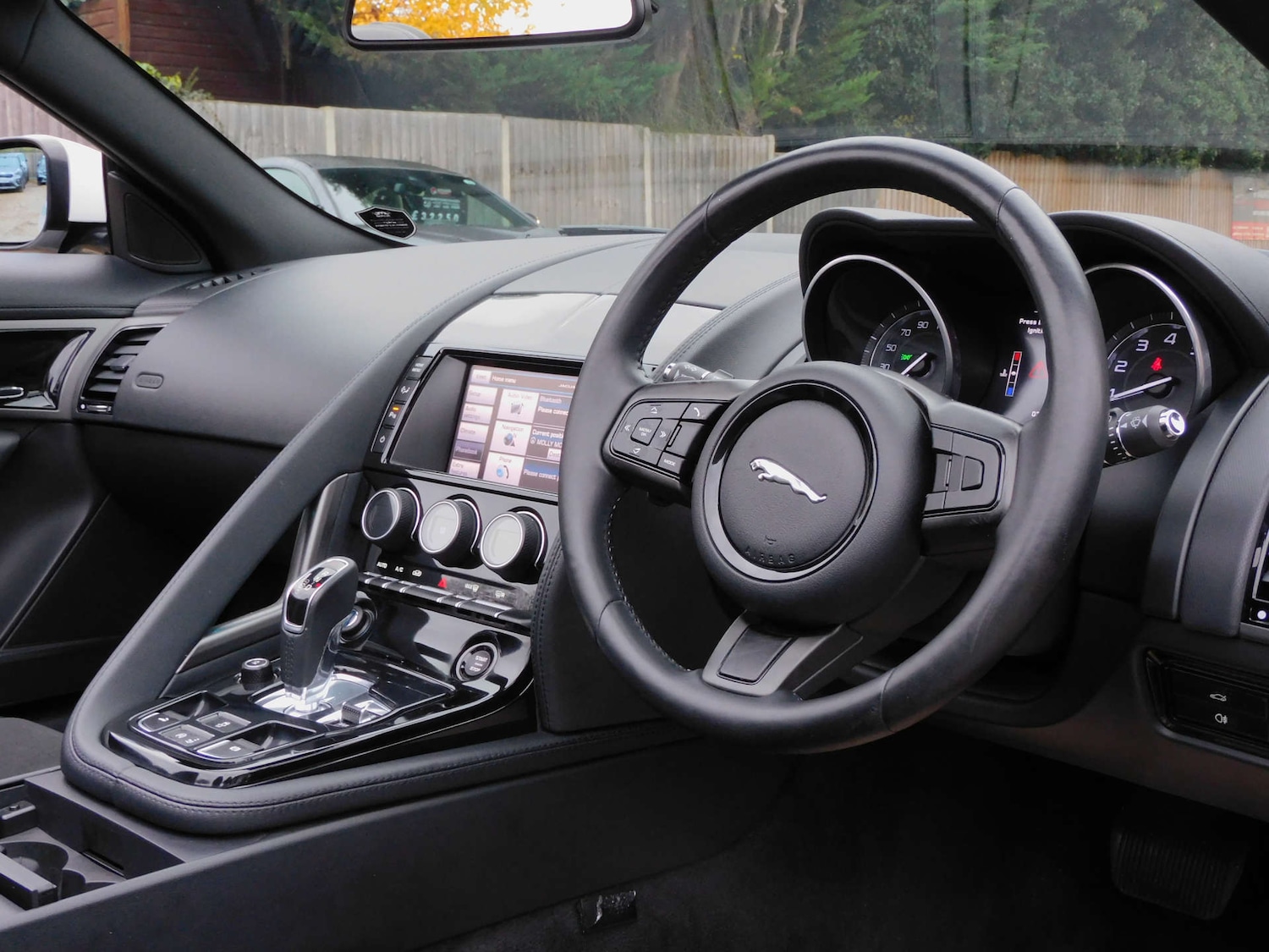 Used Jaguar F-Type 2014 for sale - 76863441: Photo 4