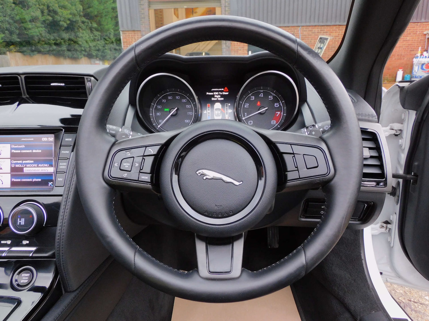 Used Jaguar F-Type 2014 for sale - 76863441: Photo 40