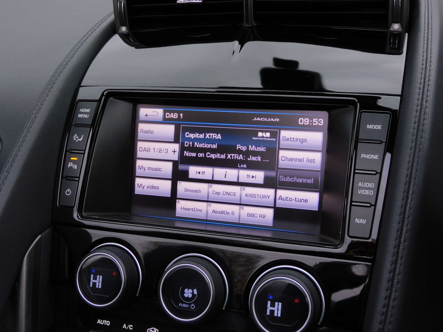 Used Jaguar F-Type 2014 for sale - 76863441: Photo 45