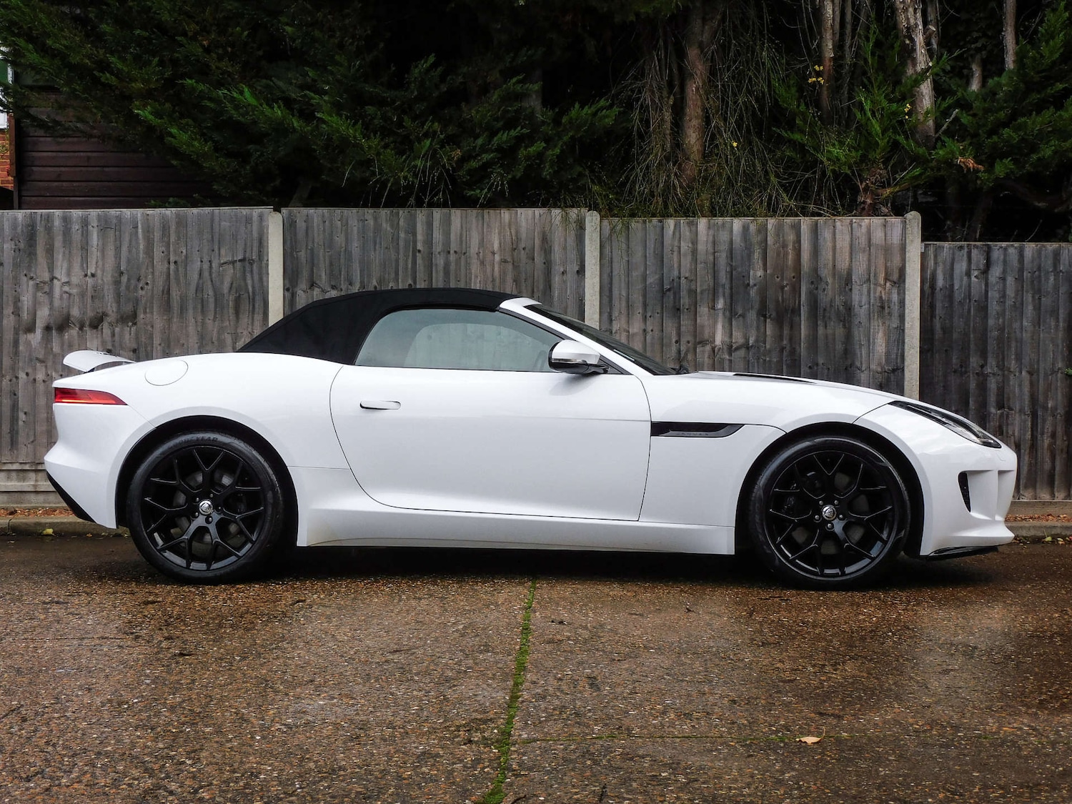 Used Jaguar F-Type 2014 for sale - 76863441: Photo 6