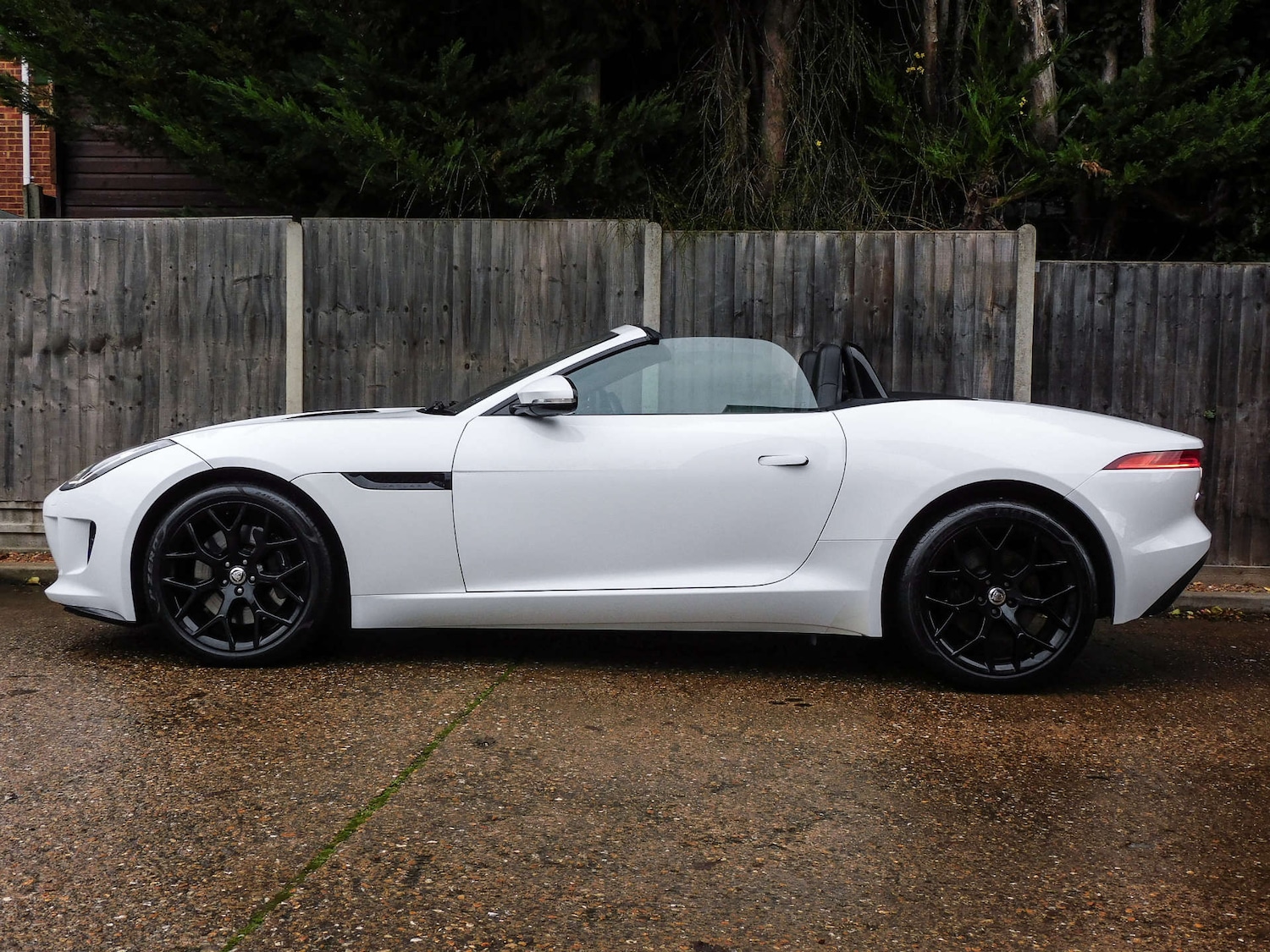 Used Jaguar F-Type 2014 for sale - 76863441: Photo 8