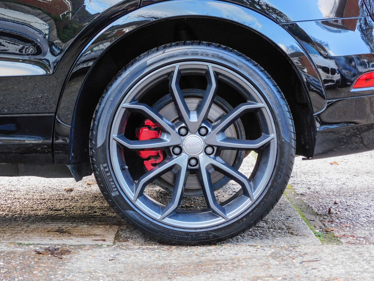 Used Audi RS Q3 2015 for sale - 76629645: Photo 16