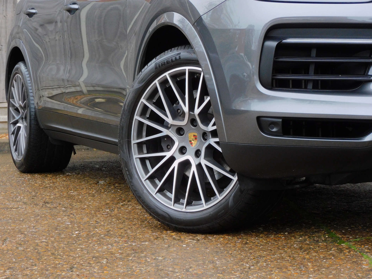 Used Porsche Cayenne 2021 for sale - 76719516: Photo 2