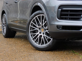 Used Porsche Cayenne 2021 for sale - 76719516: Photo