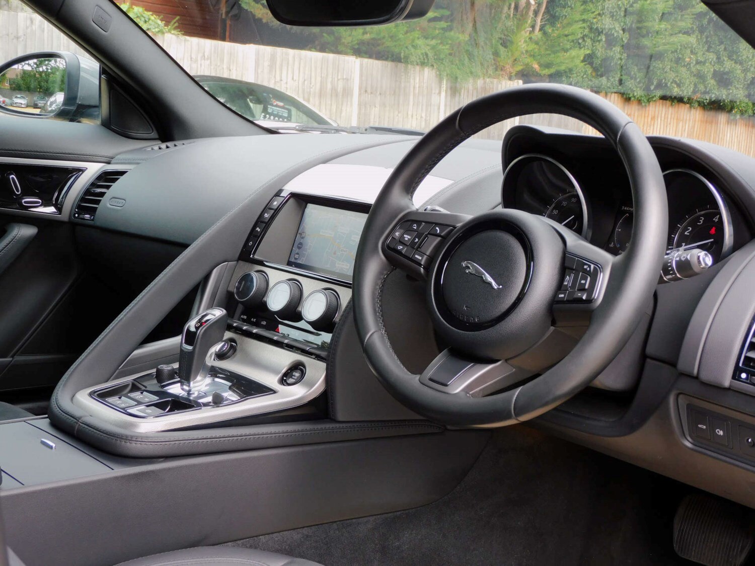 2016 Jaguar F-Type 3.0 F-Type V6 Auto 3dr Coupe Petrol Automatic - Picture 19 of 24