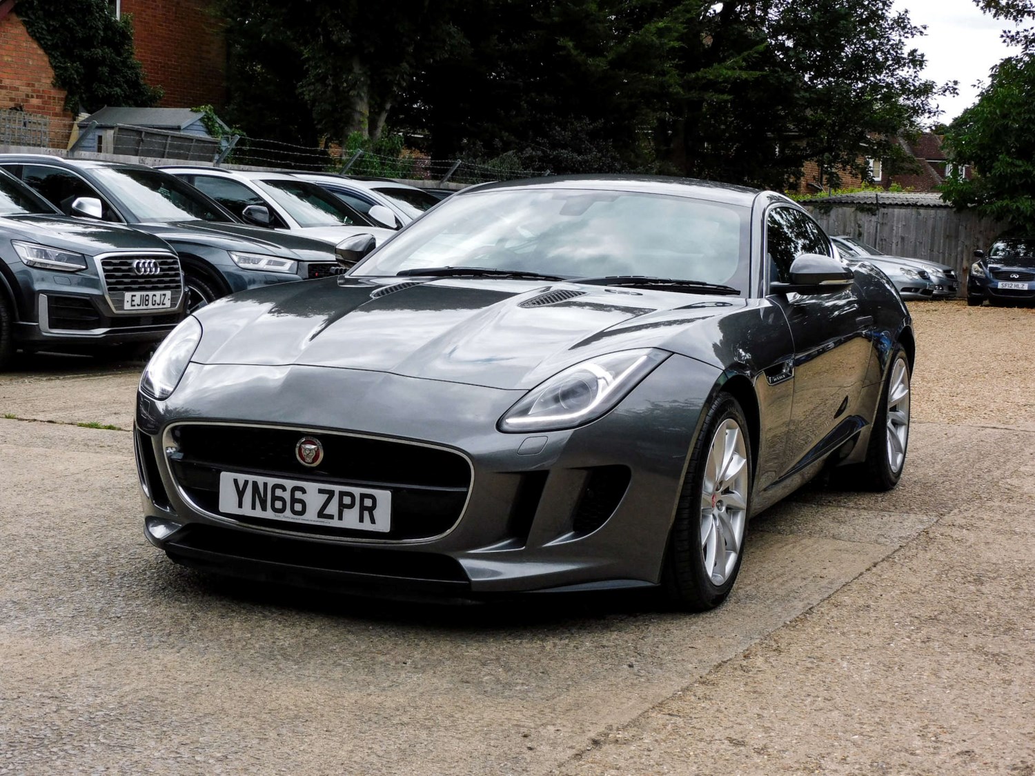 2016 Jaguar F-Type 3.0 F-Type V6 Auto 3dr Coupe Petrol Automatic - Picture 9 of 24