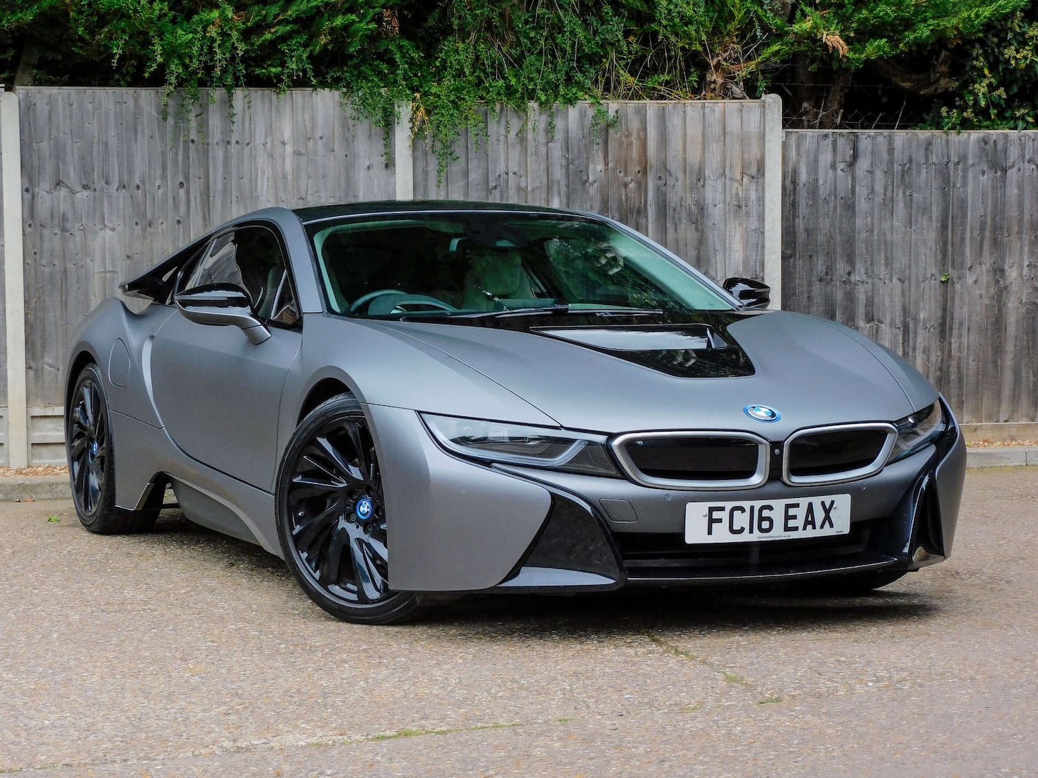 Used BMW i8 2016 for sale - 76278360: Photo 1