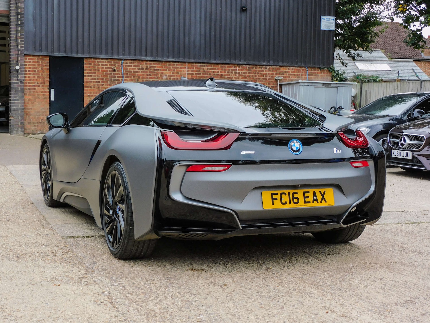 Used BMW i8 2016 for sale - 76278360: Photo 12