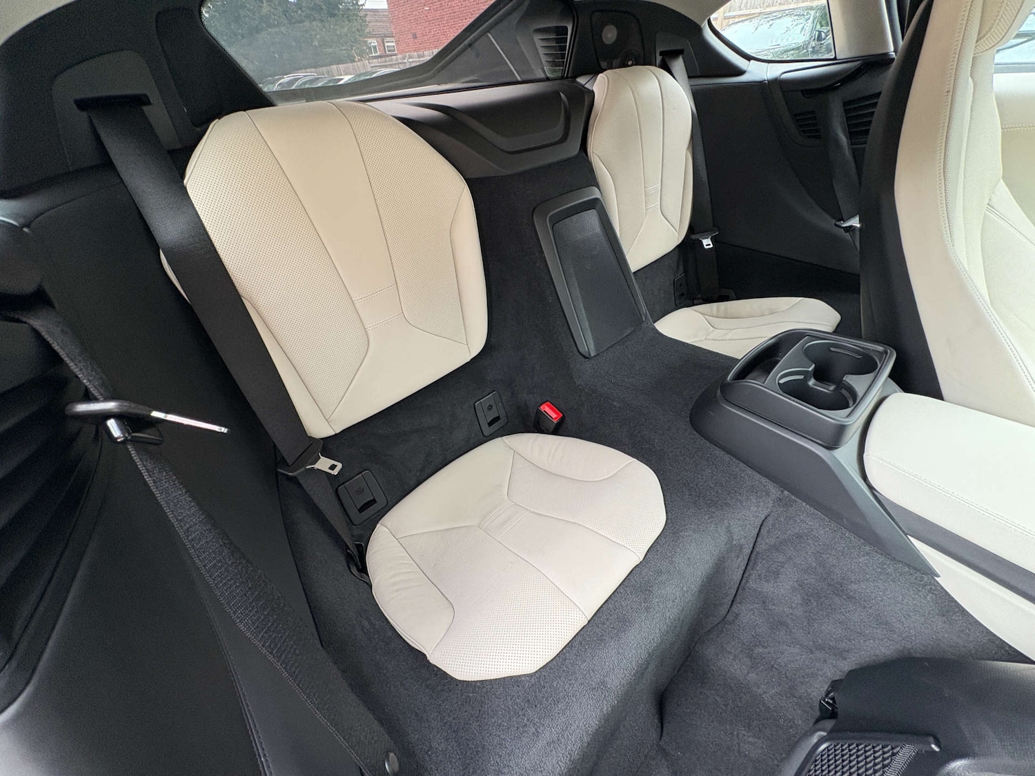 Used BMW i8 2016 for sale - 76278360: Photo 24