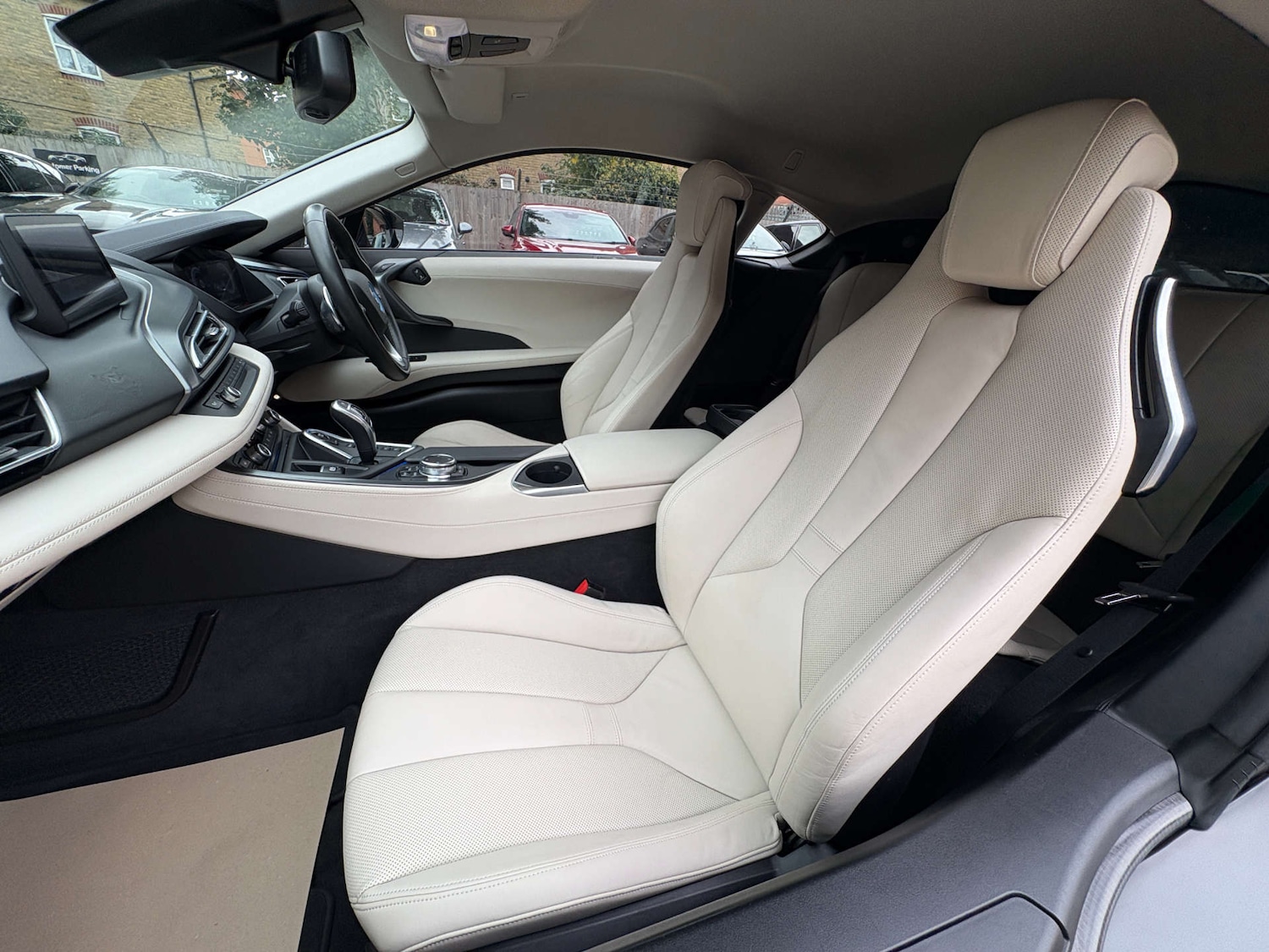 Used BMW i8 2016 for sale - 76278360: Photo 30